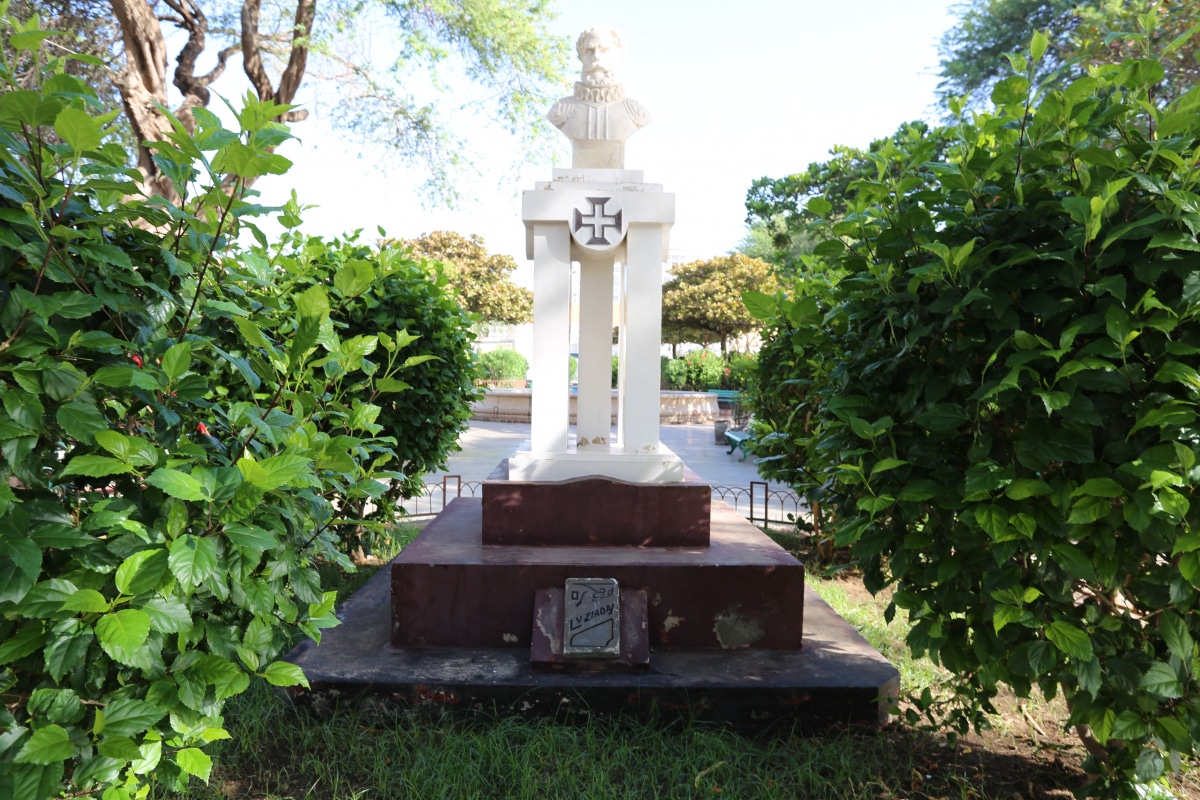 Denkmal für einen portugiesischen König, Stadtführung Mindelo