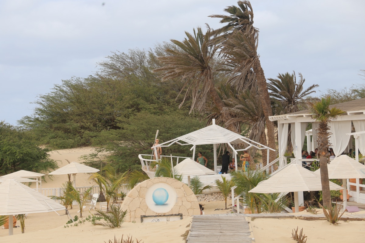 Strandrestaurant und Beachclub Zwischenhalt für Mitagessen